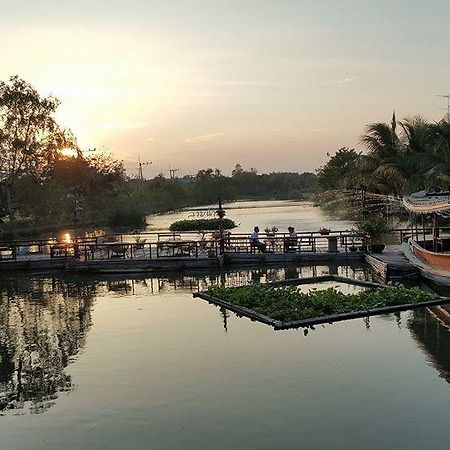 Country Lake View Hotel Suphanburi Exterior foto