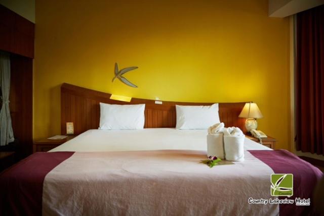 Country Lake View Hotel Suphanburi Exterior foto