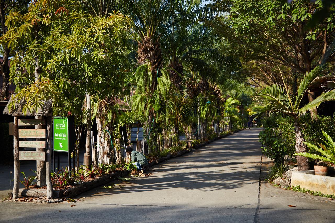 Country Lake View Hotel Suphanburi Exterior foto