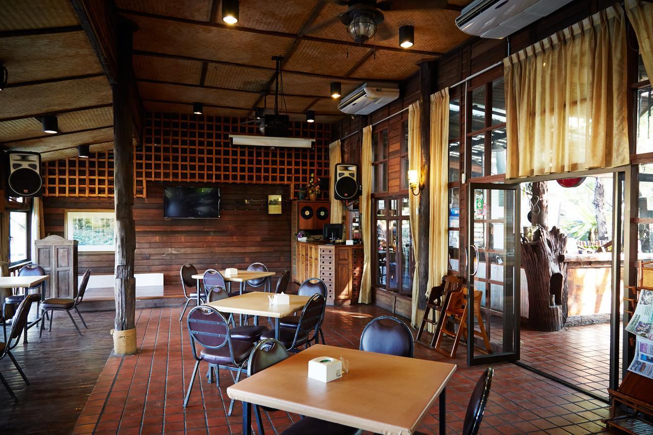 Country Lake View Hotel Suphanburi Exterior foto