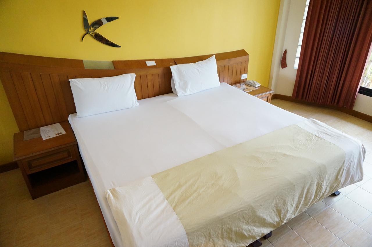 Country Lake View Hotel Suphanburi Exterior foto