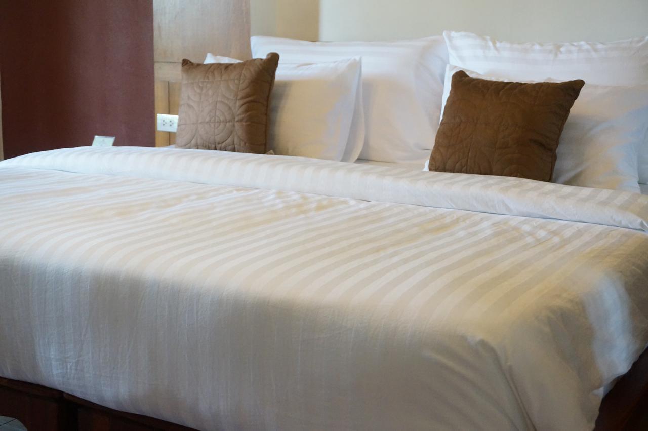 Country Lake View Hotel Suphanburi Exterior foto