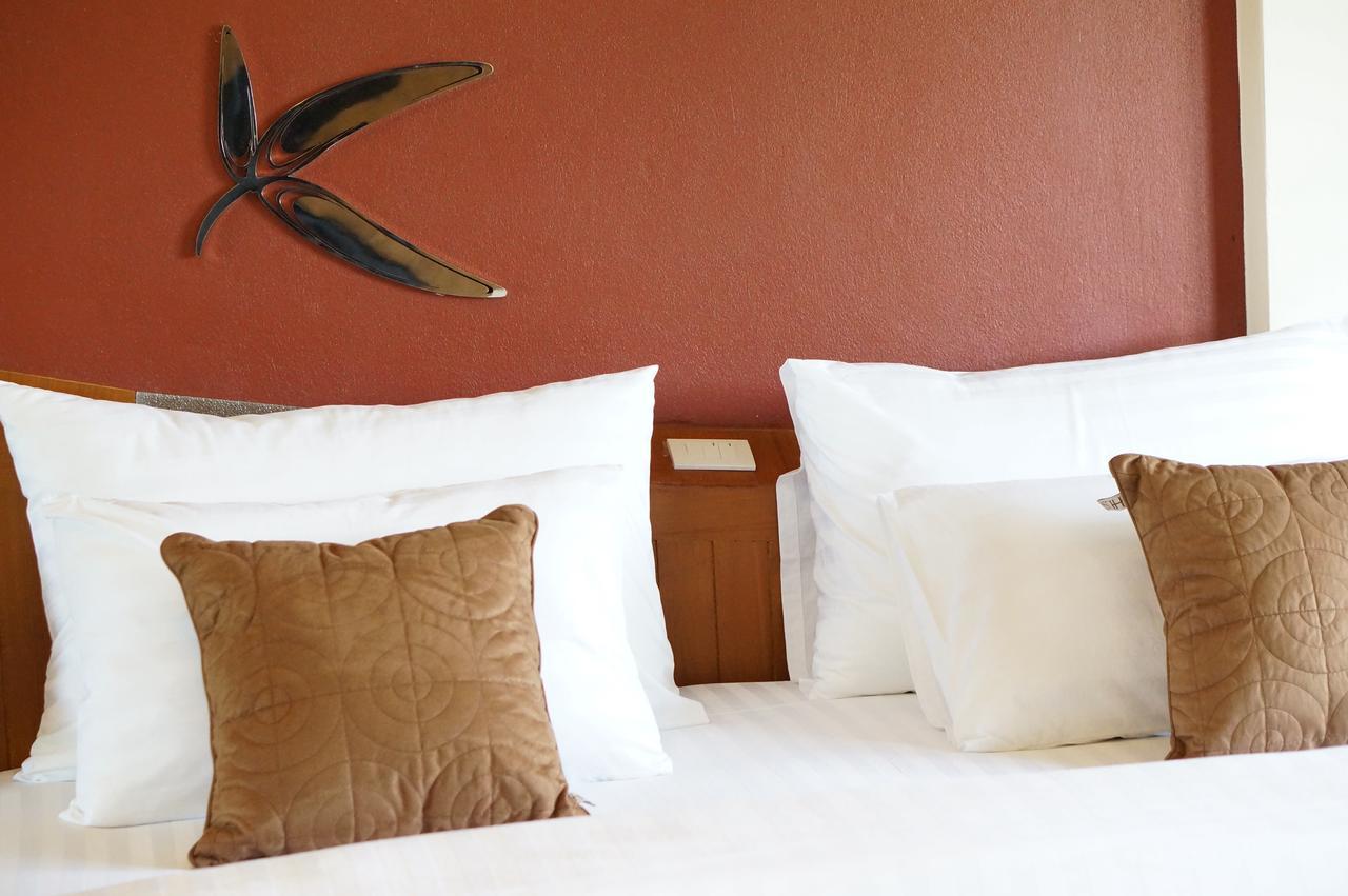 Country Lake View Hotel Suphanburi Exterior foto